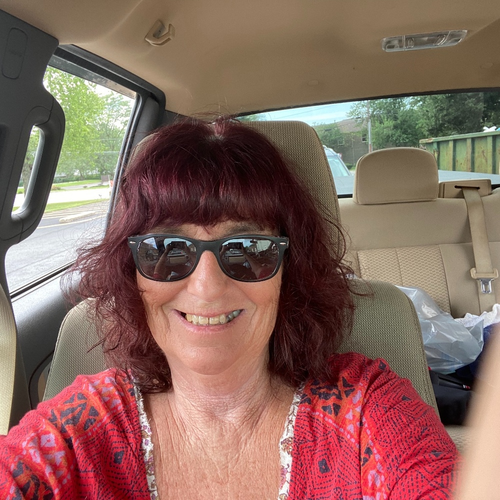 Meet your Posher, Diane